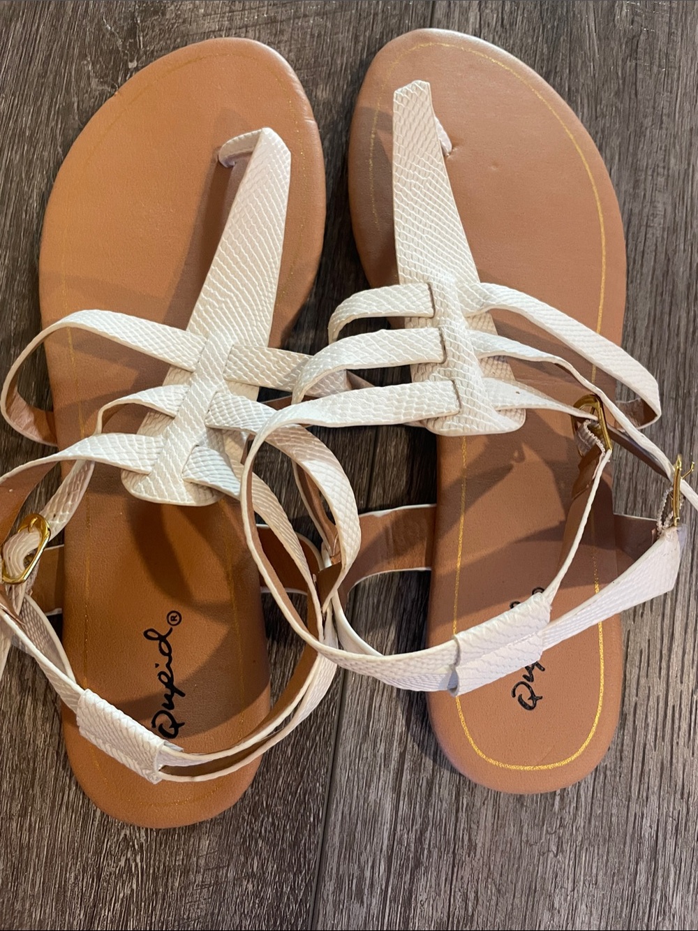 Qupid White Textured Strappy  Sandals with Tan Footbed size 9